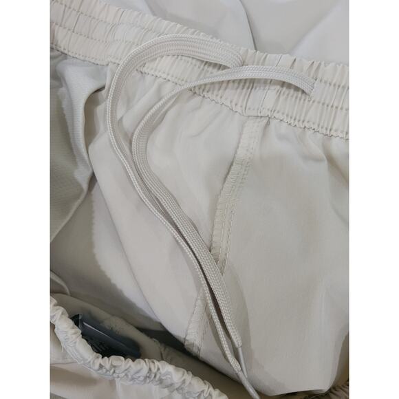 New Balance Men's Jogger Pants Size XL Beige Cream Track Pant Lightweight Pocket - Picture 13 of 13